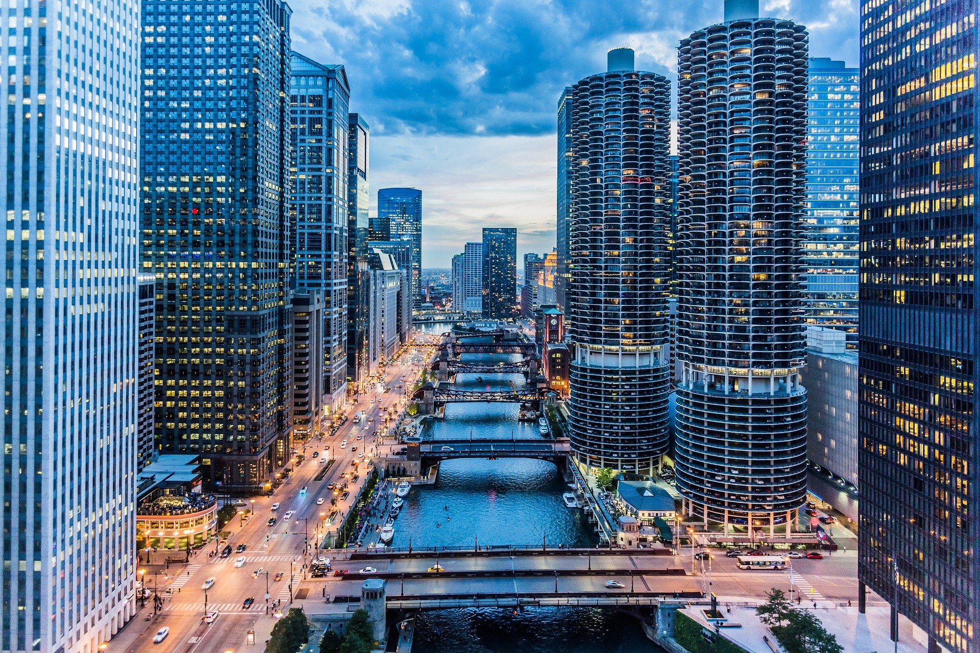 bridges across a river moving through Chicago